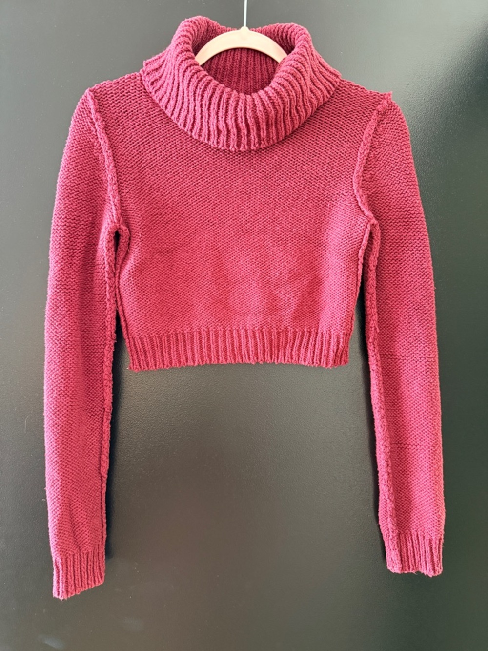 Cropped Turtleneck Sweater - Pink